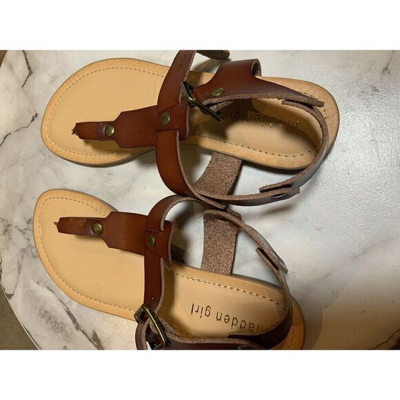 Madden Girl Brown Flat Sole Ankle Strap Toe Loop Sandals Size US 8.5 - Picture 3 of 8